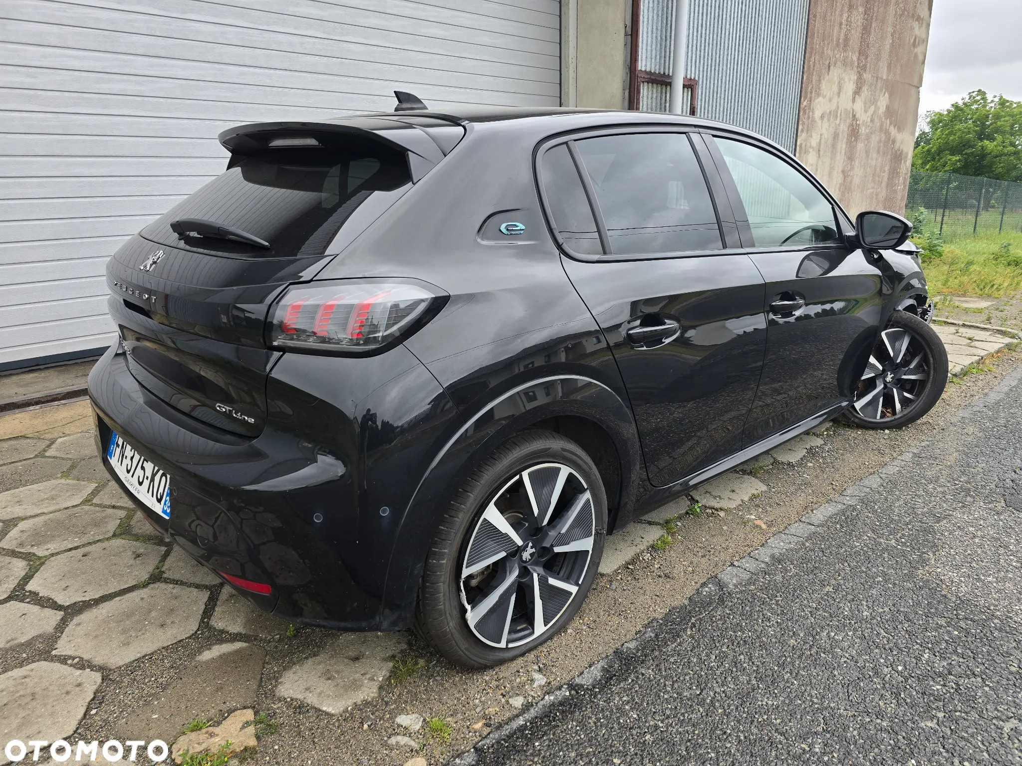 Peugeot 208 e-208 GT Line - 4