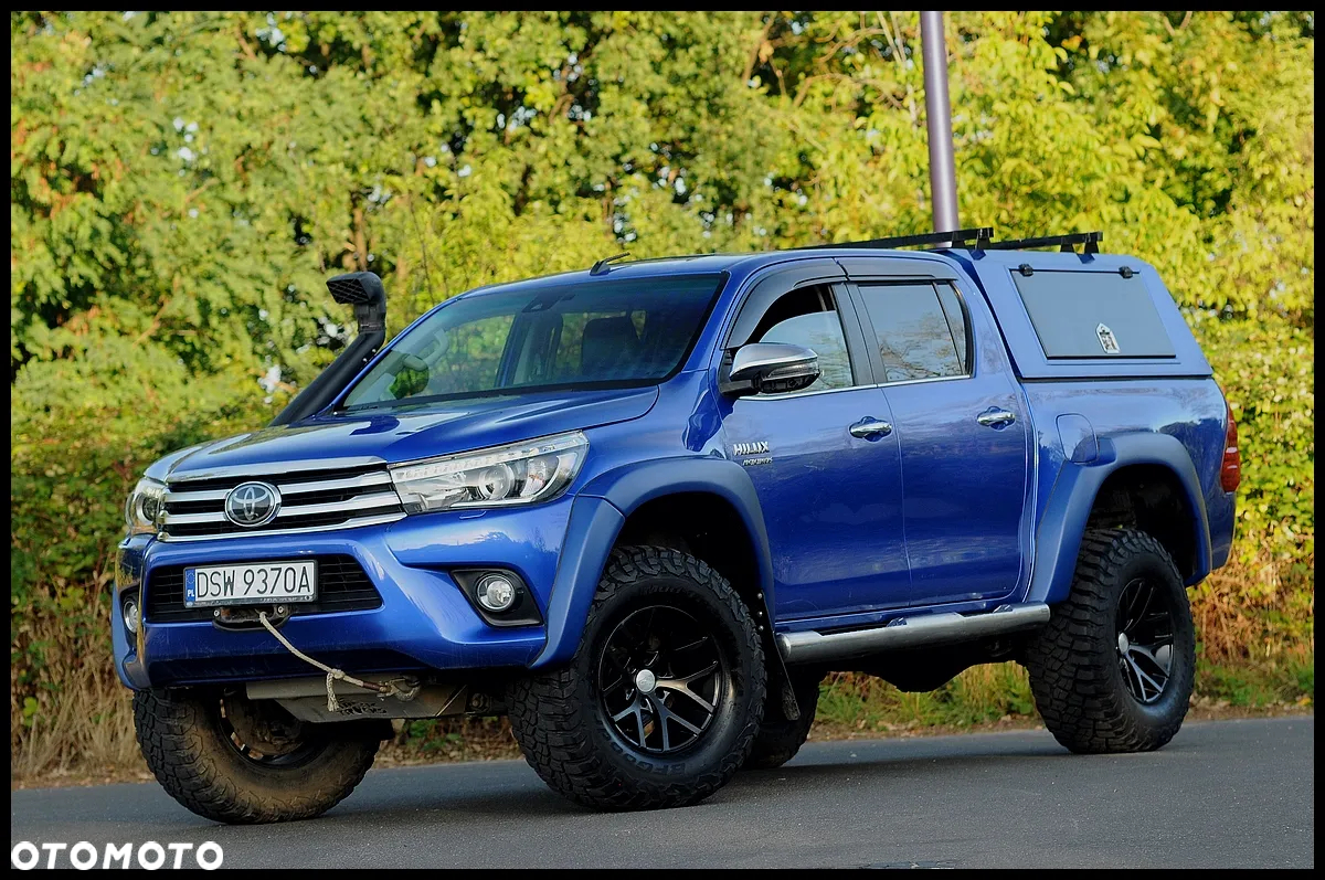 Toyota Hilux - 2