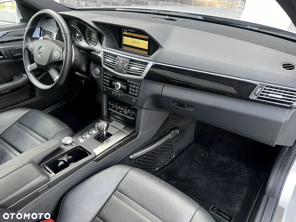 Mercedes-Benz Klasa E 63 AMG - 15