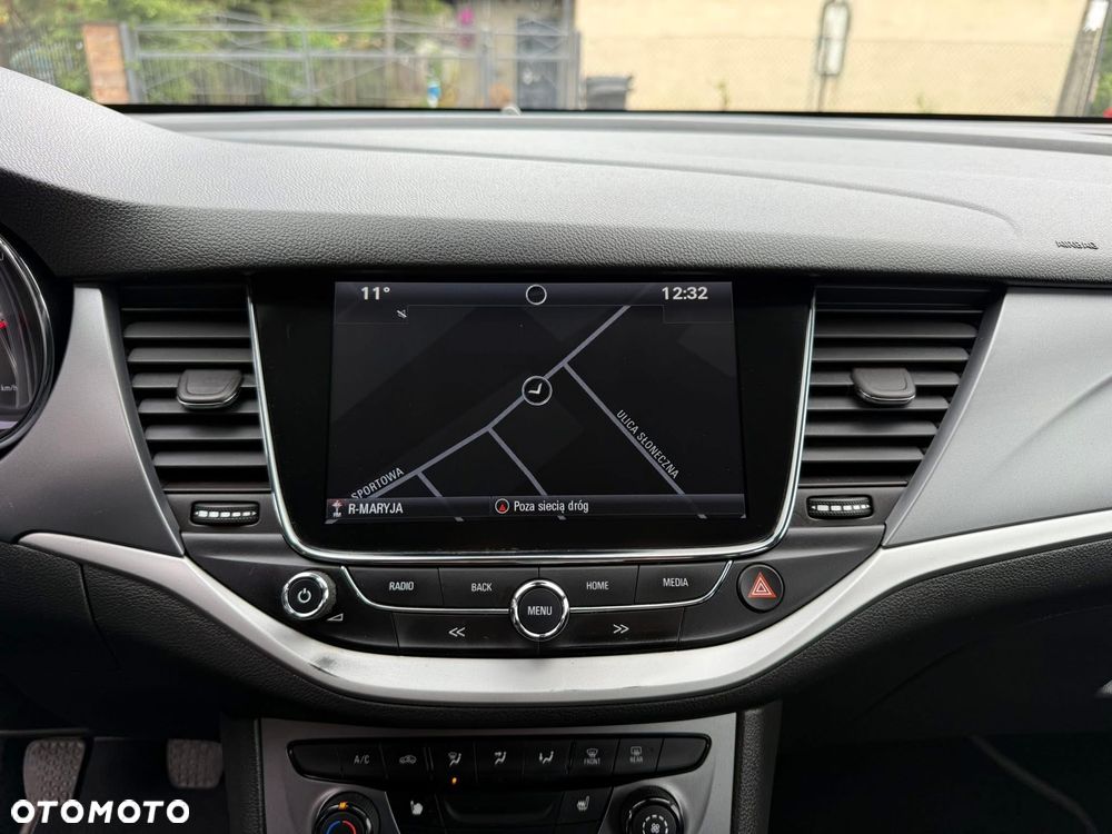 Opel Astra 1.4 Turbo Innovation - 11