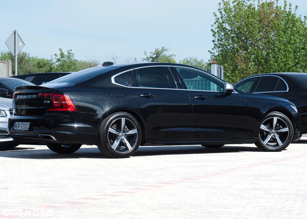 Volvo S90 D3 R-Design - 36