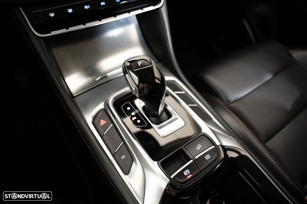 MG EHS 1.5 T-GDI Plug-in Hybrid Luxury - 17