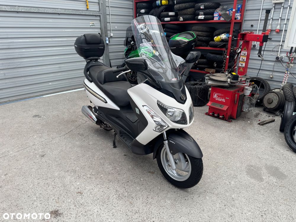 SYM GTS - 1