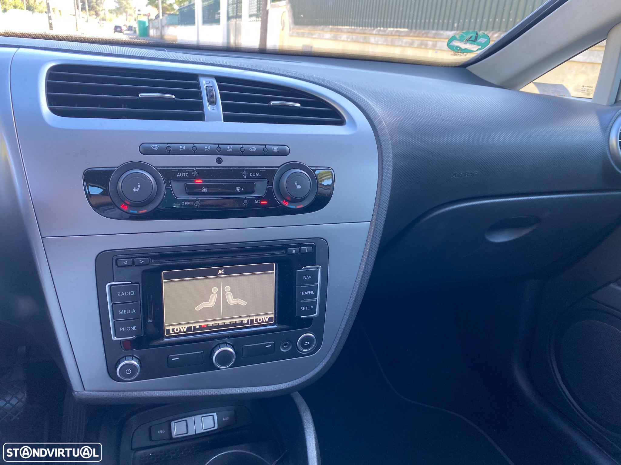 SEAT Leon 1.6 TDI DPF E-Ecomotive Style Copa - 6