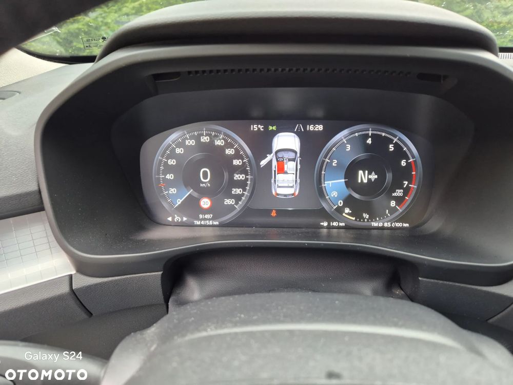 Volvo XC 40 T3 Momentum - 11