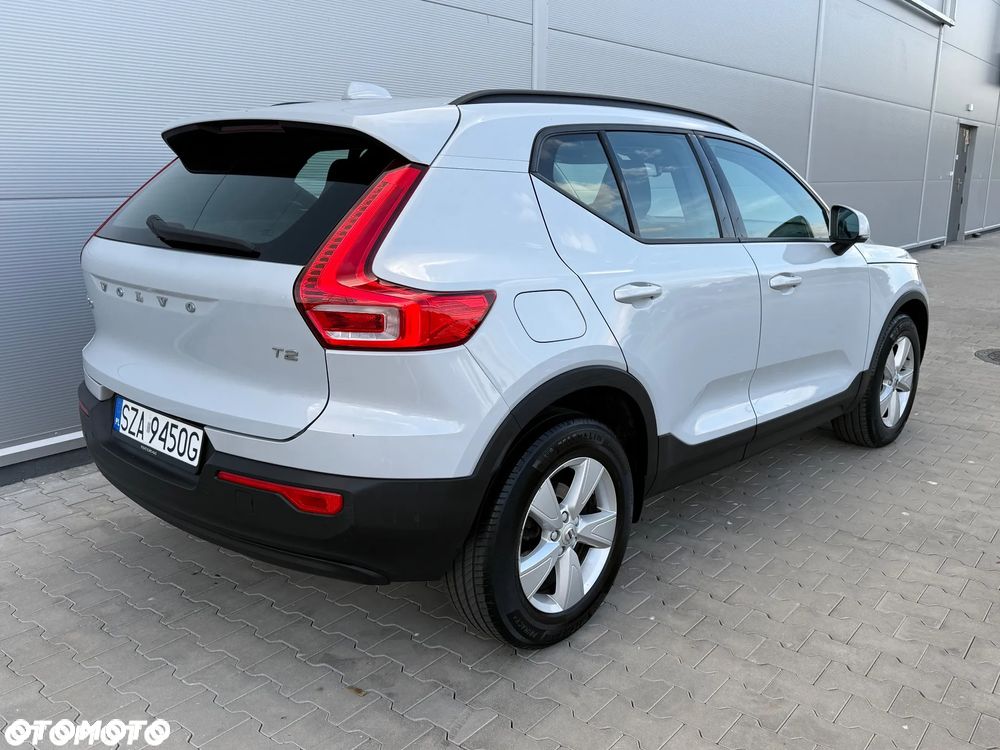 Volvo XC 40 T2 Momentum Core - 24