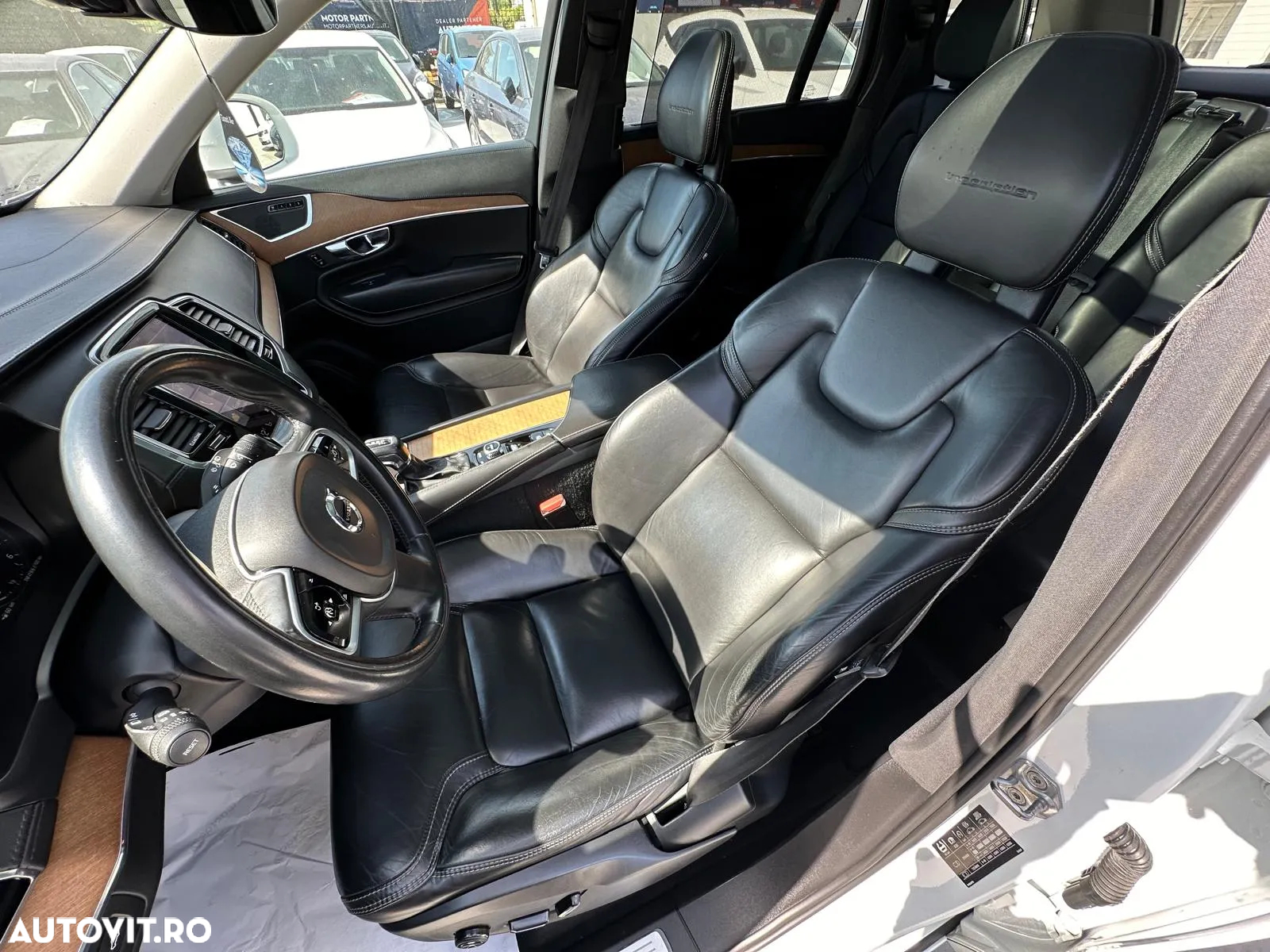 Volvo XC 90 D5 AWD Geartronic Inscription - 16