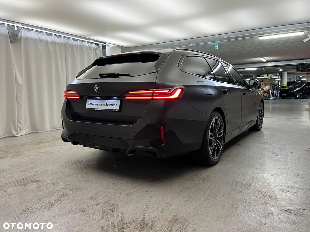 BMW Seria 5 520d xDrive mHEV M Sport - 12