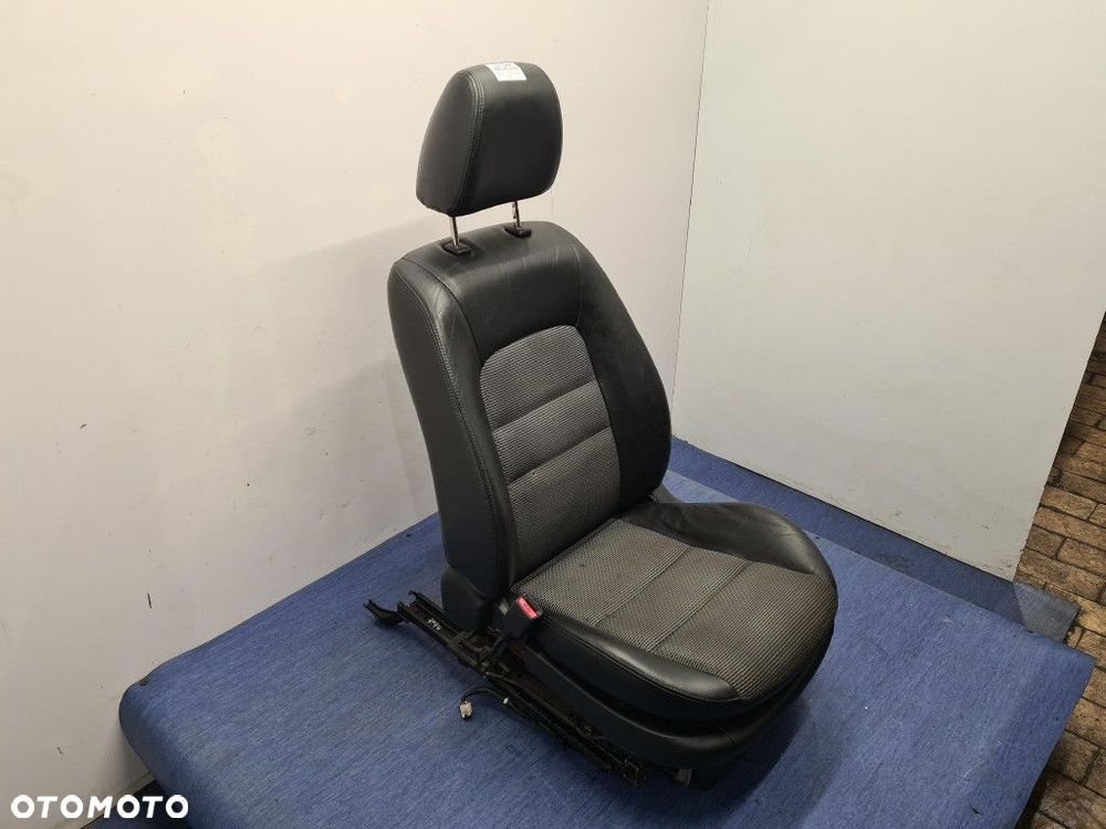 MAZDA 6 FOTEL KIEROWCY. - 1