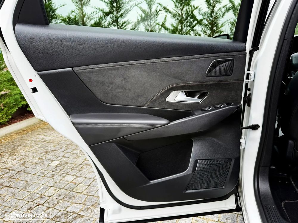 DS DS7 Crossback BlueHDI 130 Aut. Performance Line + - 17