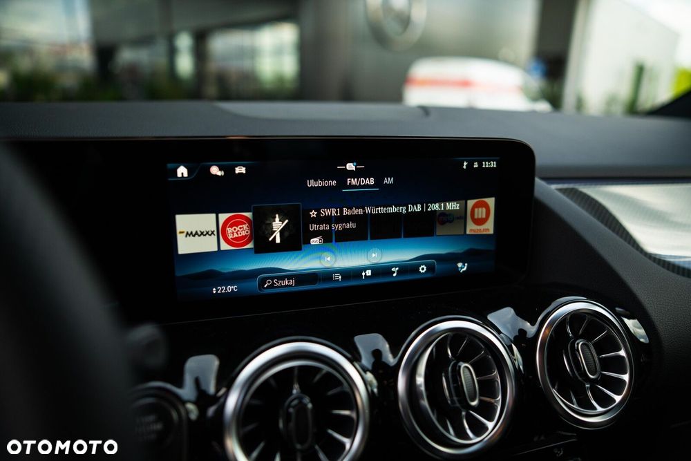 Mercedes-Benz GLA - 11