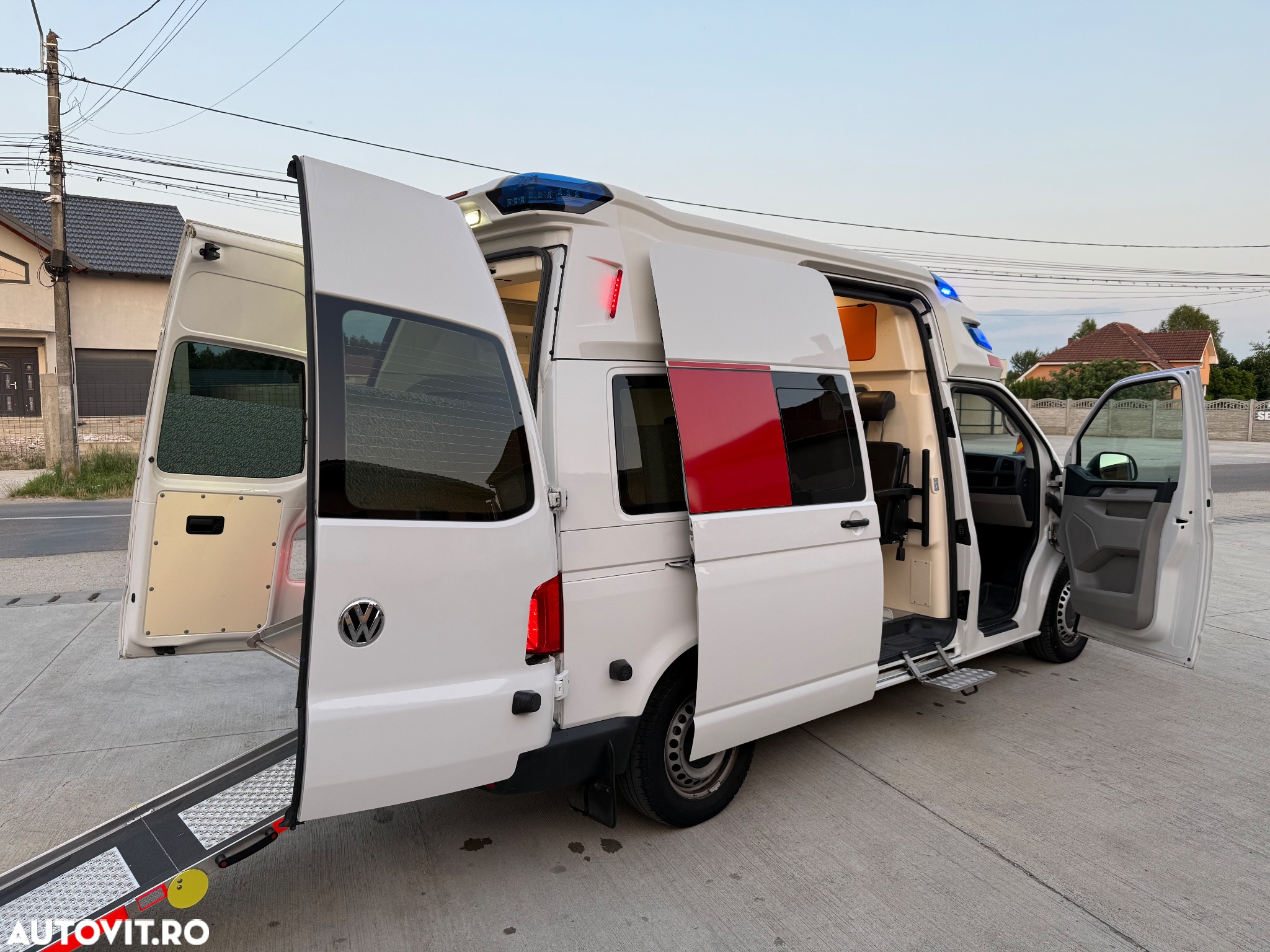Volkswagen Transporter California T6.1 Coast Edition - 22