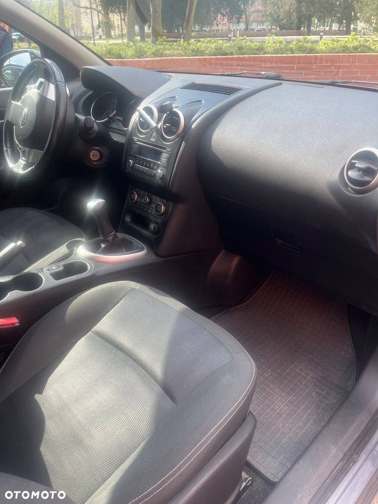 Nissan Qashqai - 8