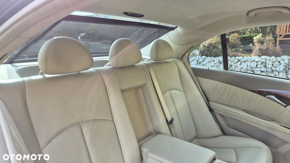 Mercedes-Benz Klasa E - 30