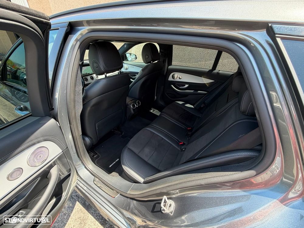 Mercedes-Benz E 300 - 16