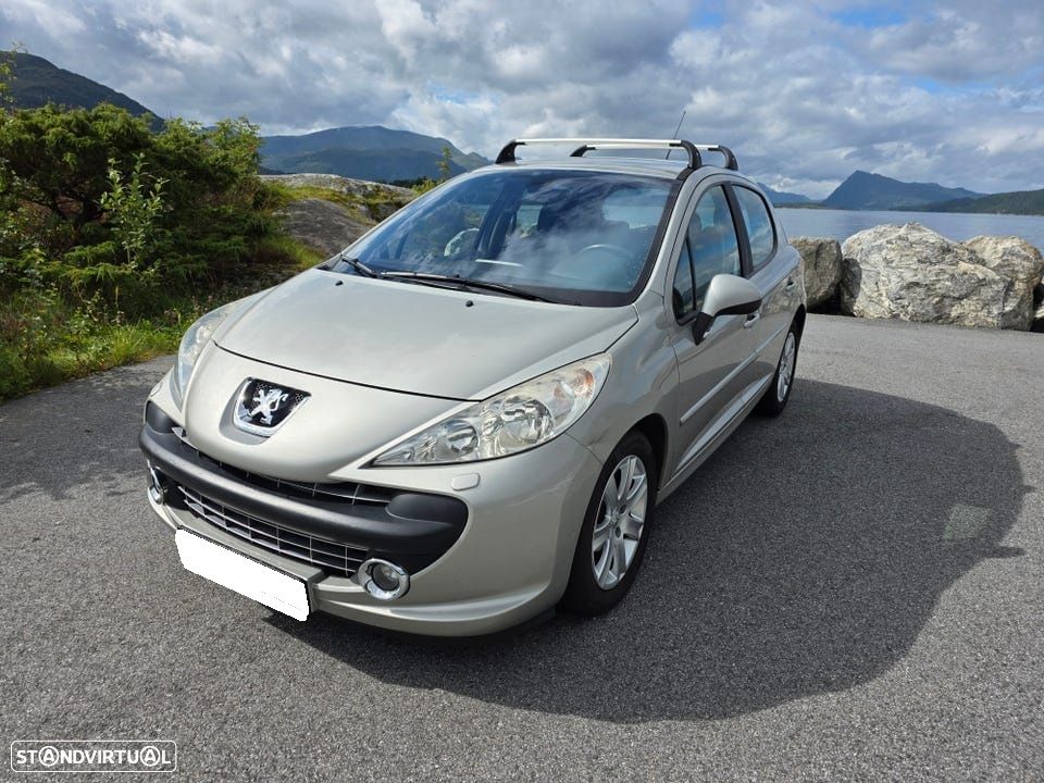 Peugeot 207 1.6 HDi Premium - 4