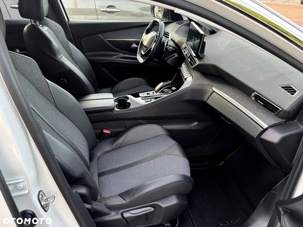 Peugeot 3008 Plug-In Hybrid 225 e-EAT8 Allure Pack - 16