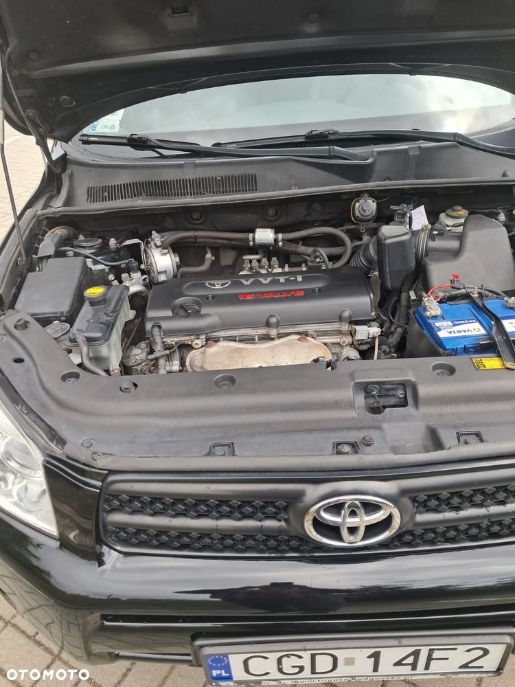 Toyota RAV4 2.0 VVT-i Premium - 11