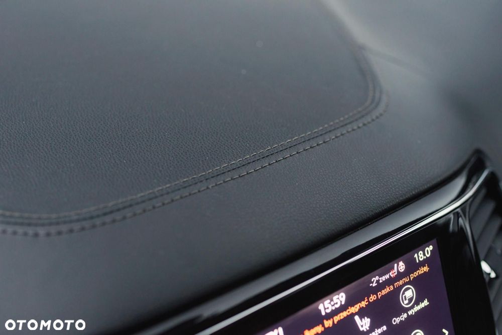 Jeep Grand Cherokee - 29