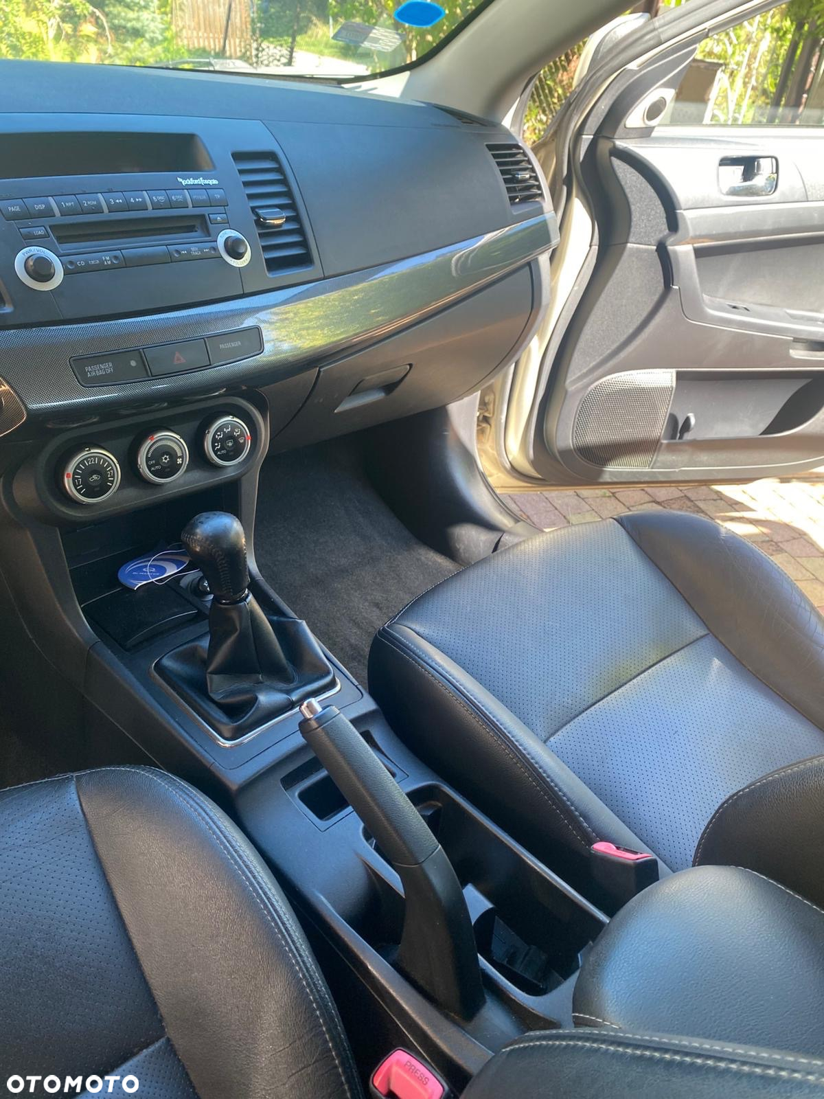 Mitsubishi Lancer 1.8 Intense - 6