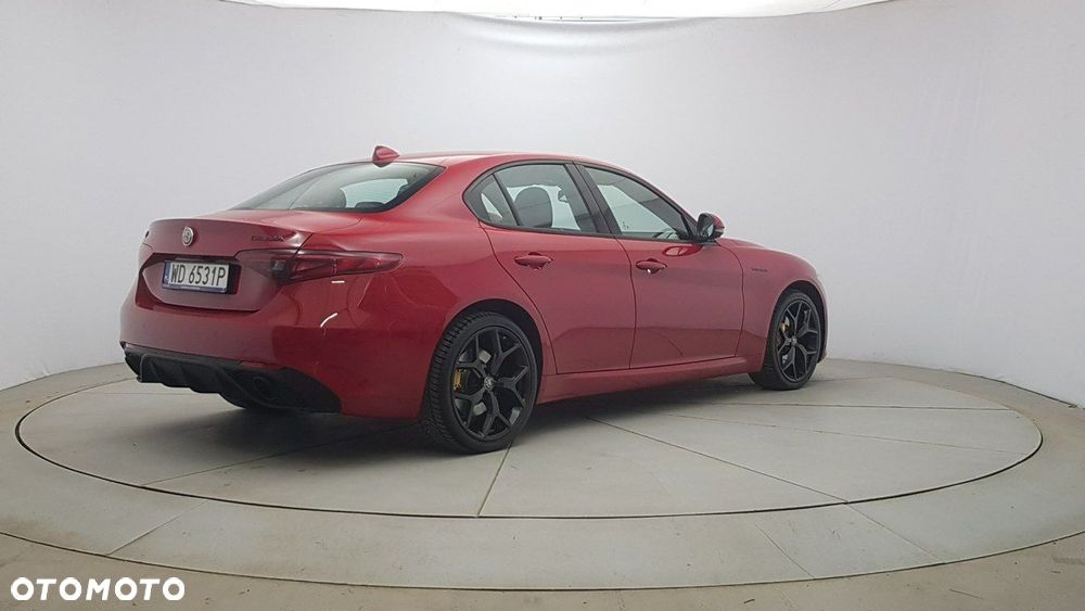 Alfa Romeo Giulia - 7