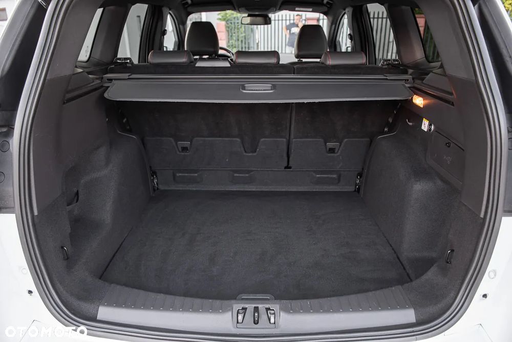 Ford Kuga 2.0 TDCi AWD ST-Line - 31