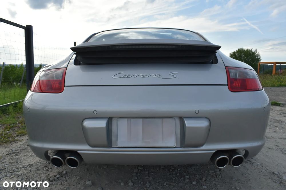 Porsche 911 Carrera S - 24