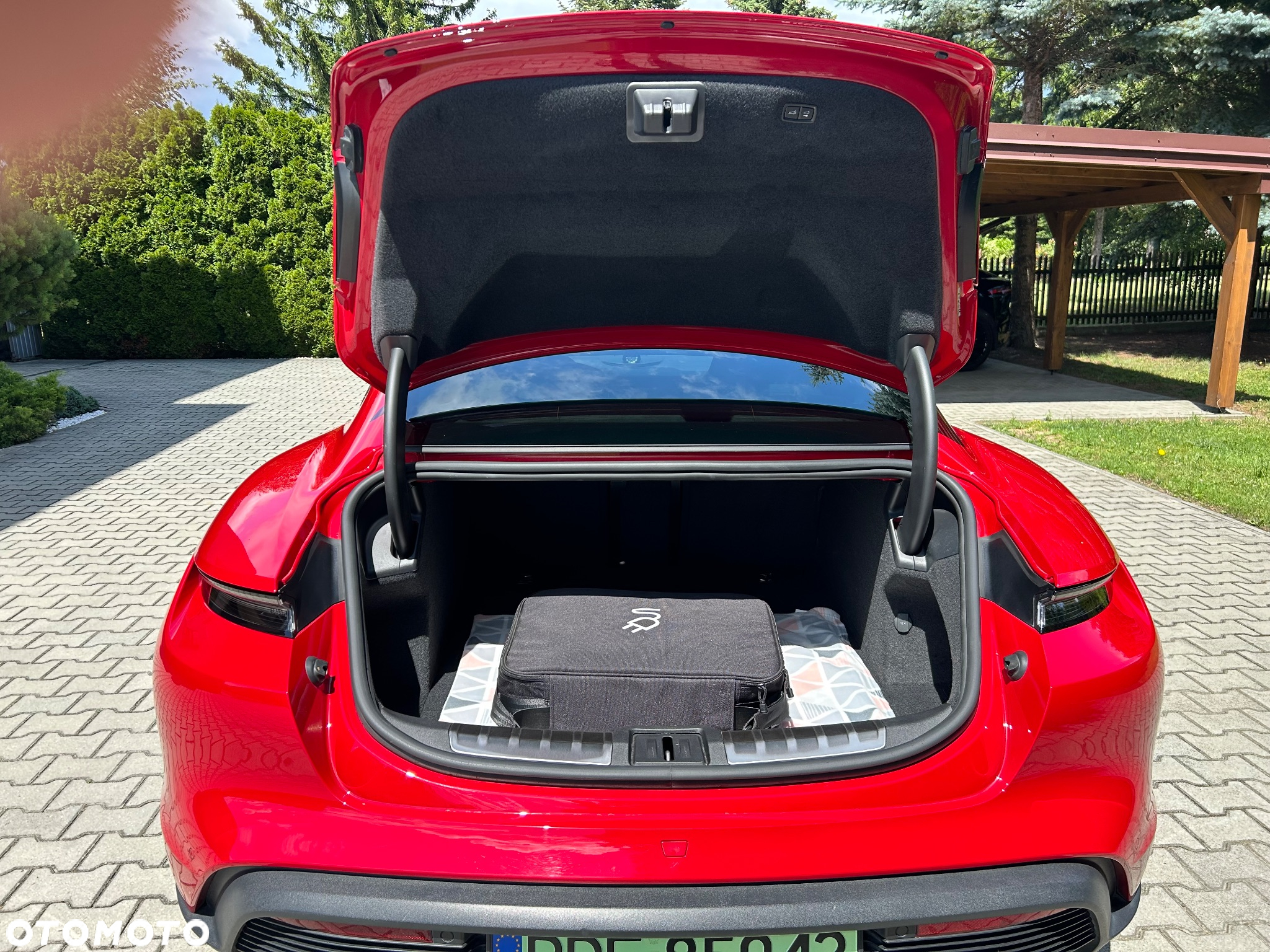 Porsche Taycan GTS - 9