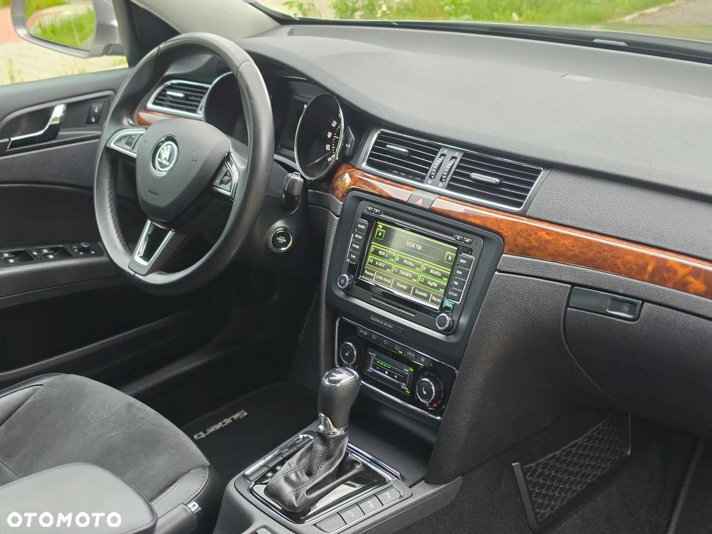 Skoda Superb 2.0 TSI DSG Elegance - 27