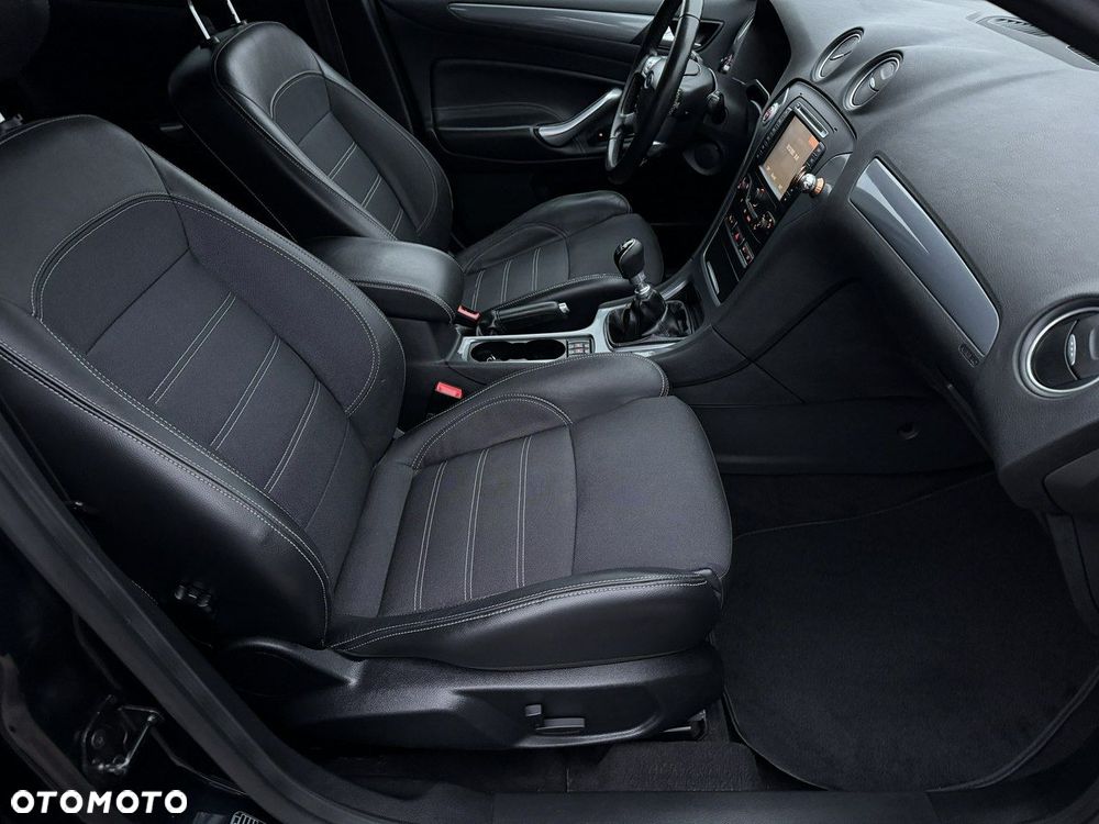 Ford Mondeo 2.0 TDCi Champions Edition - 19