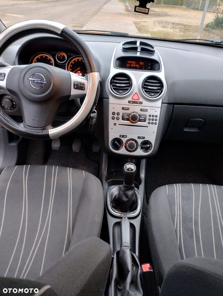 Opel Corsa 1.2 16V Innovation - 15