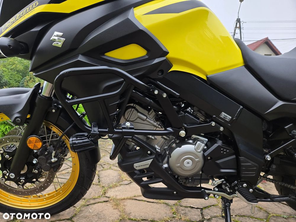 Suzuki V-STROM - 18