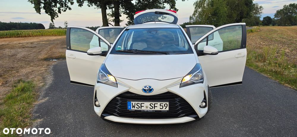Toyota Yaris 1.5 VVT-i Team Deutschland - 28