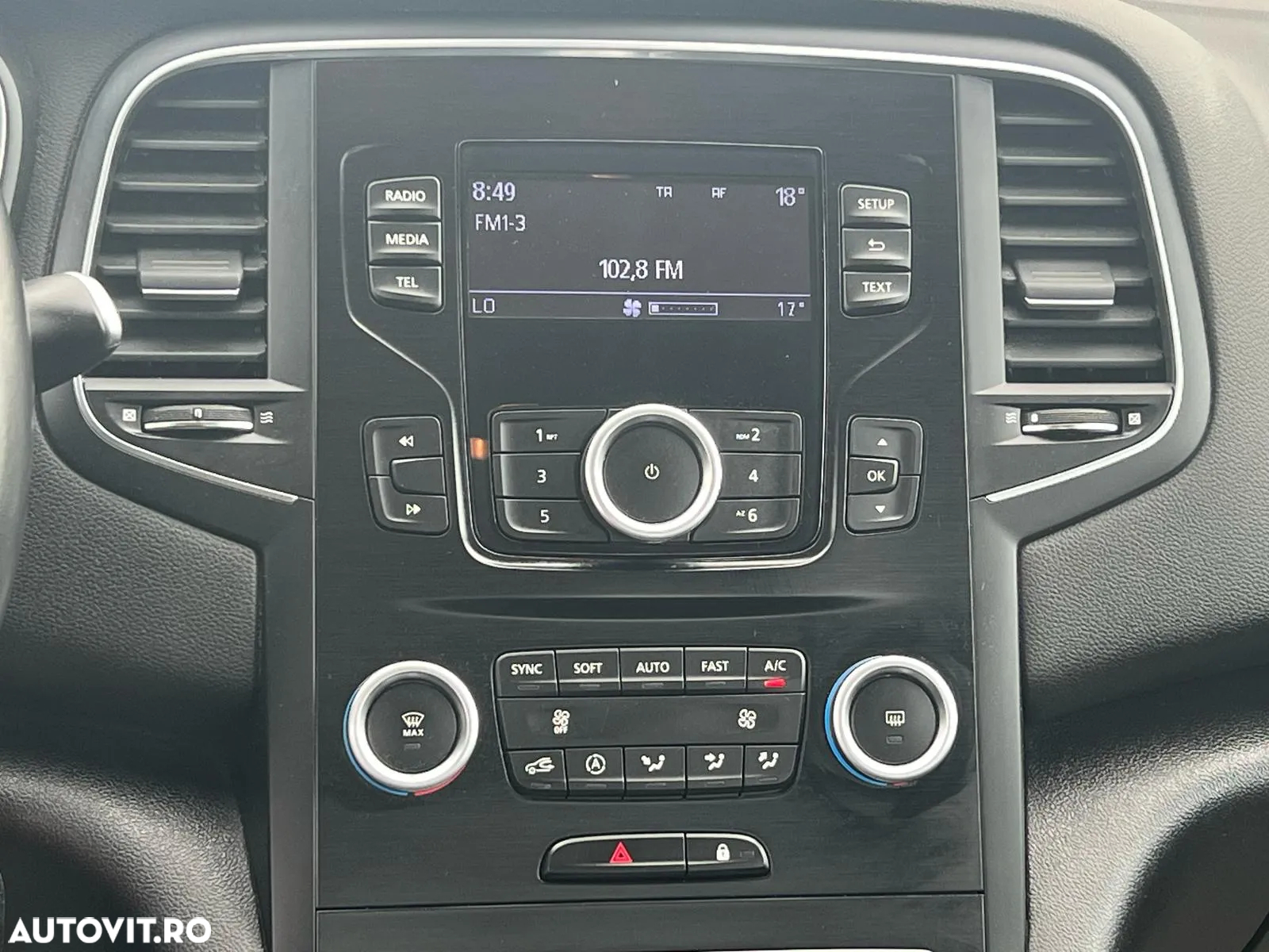Renault Megane TCe 140 GPF Zen - 22