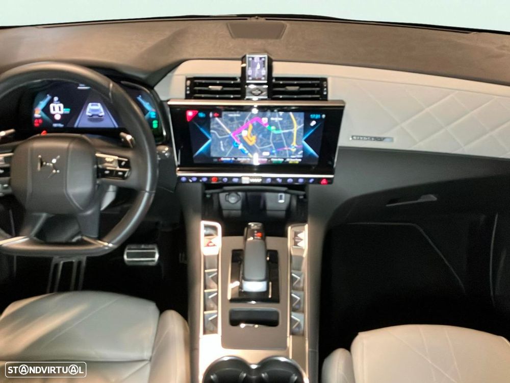 DS DS7 Crossback - 12