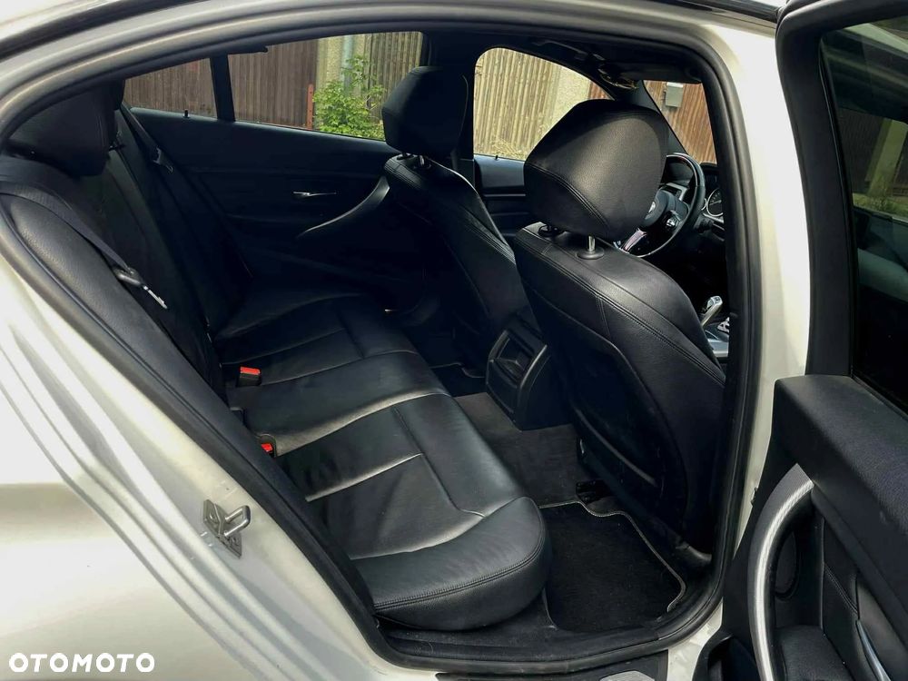 BMW Seria 3 - 11