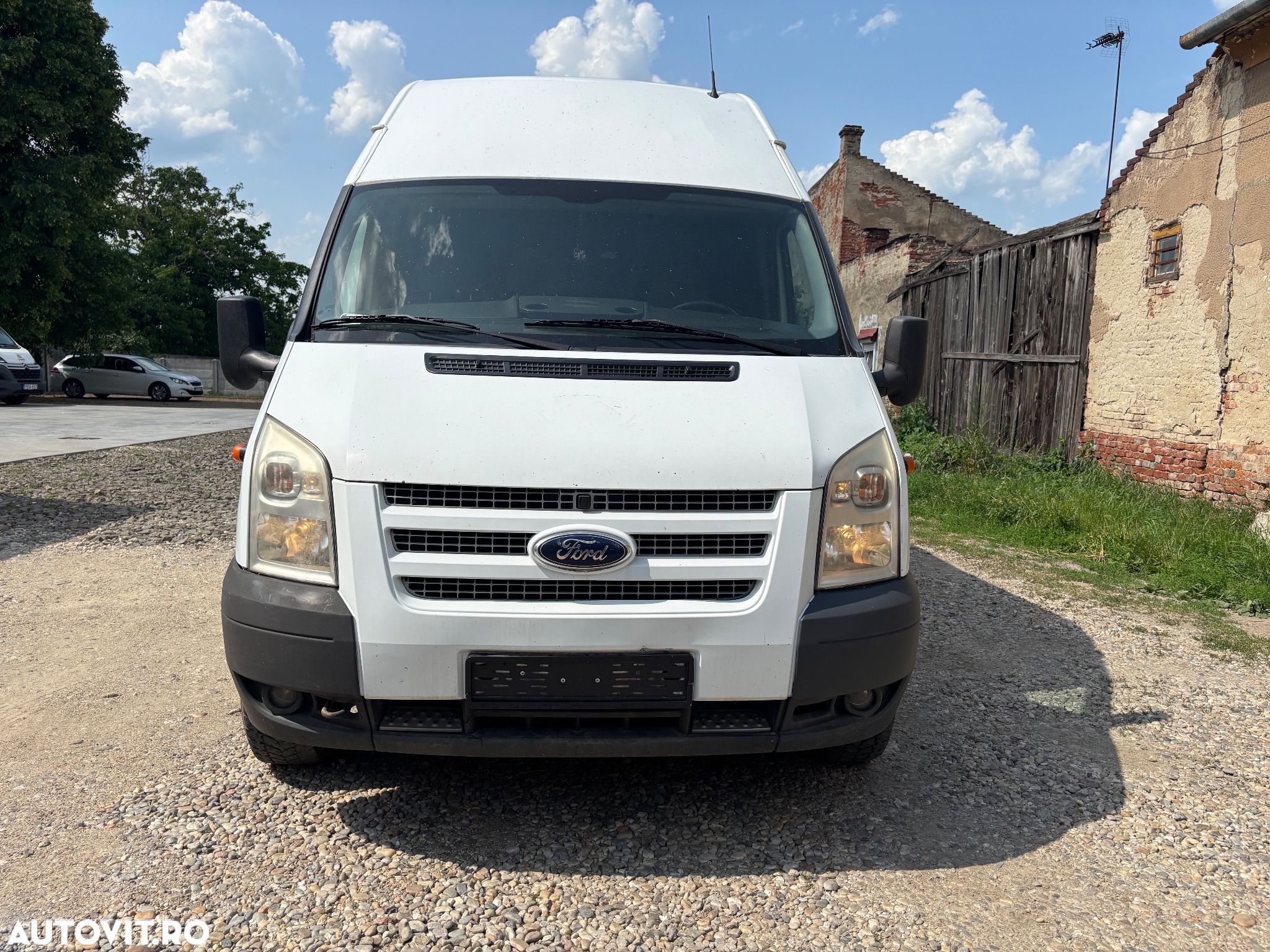 Ford 350 LWB Jumbo - 1