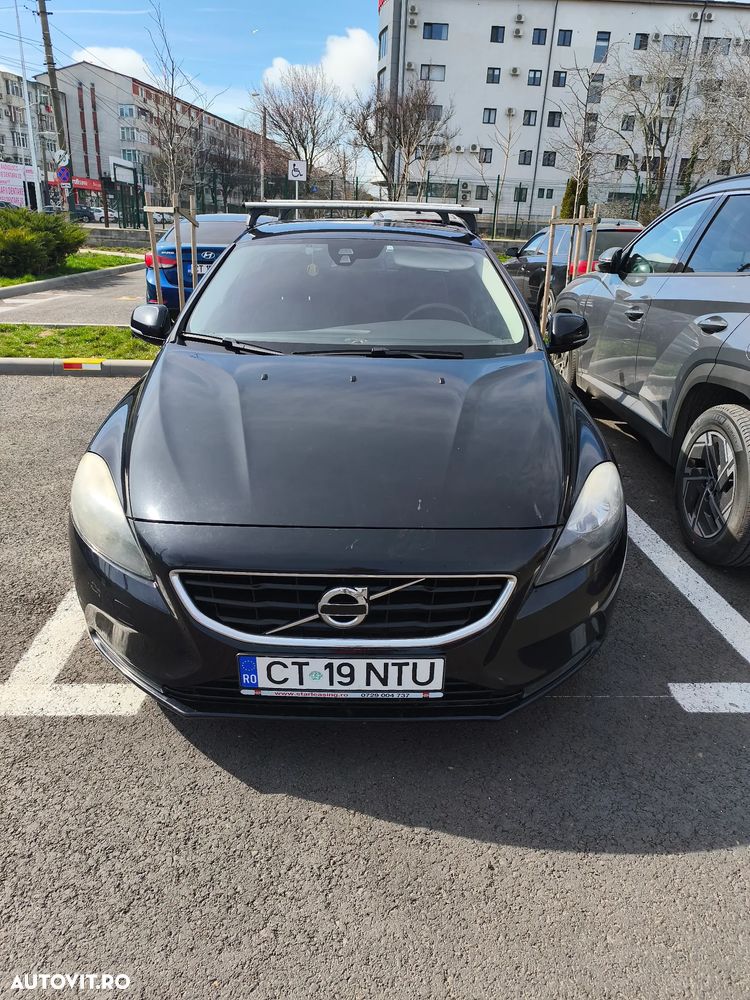 Volvo V40 D2 Powershift Momentum - 1