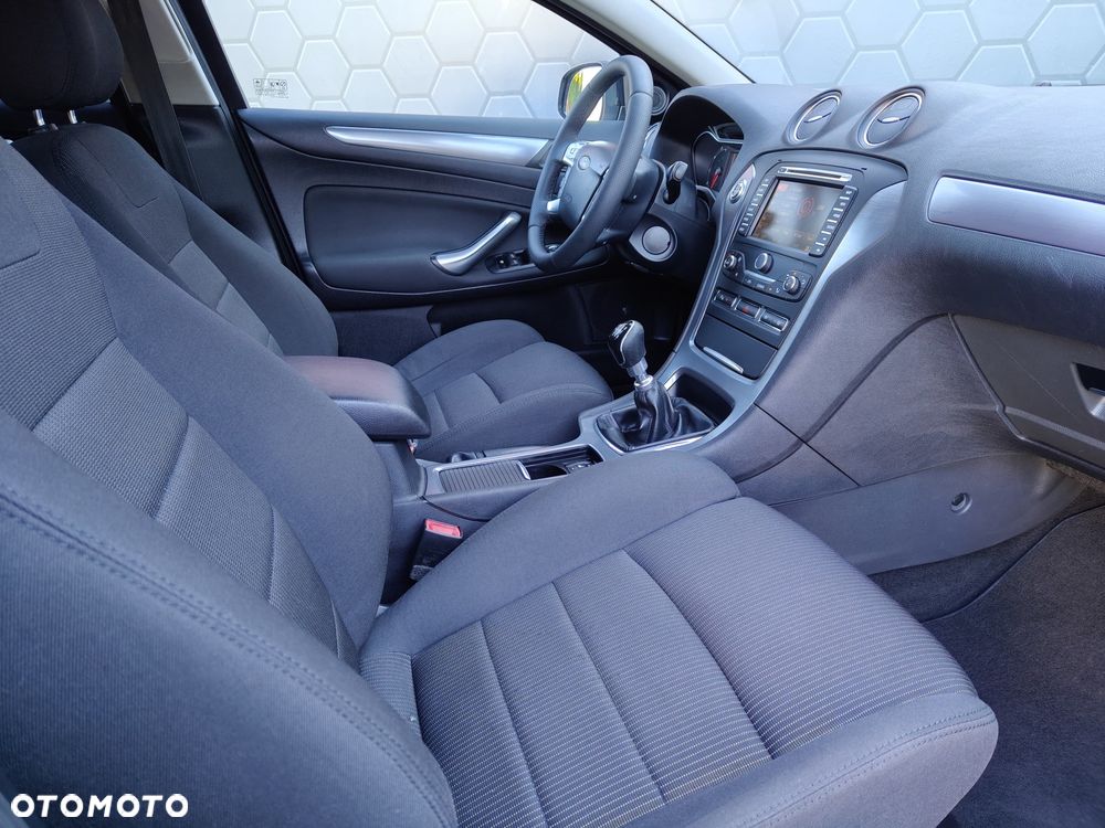 Ford Mondeo 2.0 TDCi Titanium X - 13