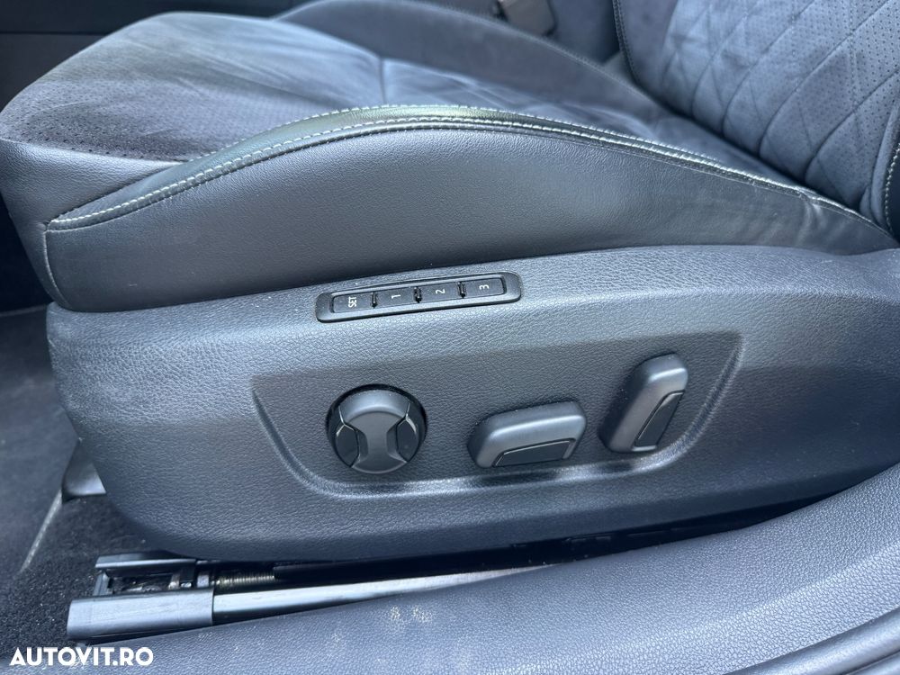 Skoda Superb 2.0 TDI DSG Premium Edition - 38