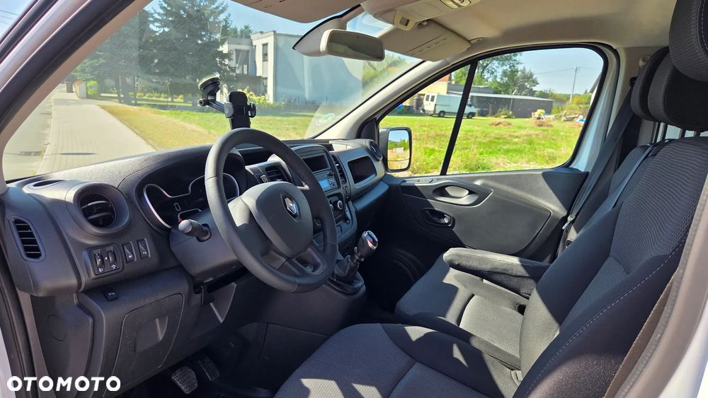 Renault Trafic - 10