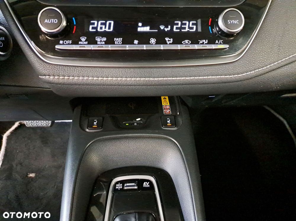Toyota Corolla 1.8 Hybrid Comfort - 26