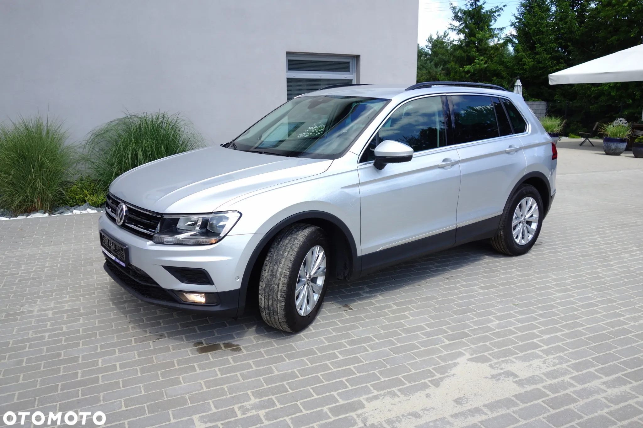 Volkswagen Tiguan - 2