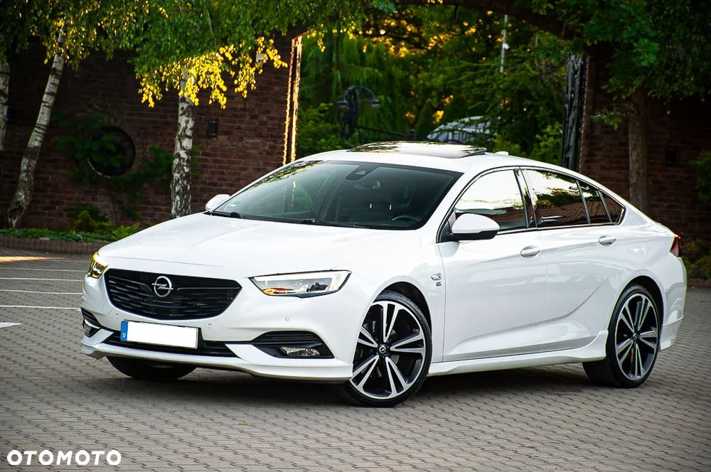 Opel Insignia 2.0 BiTrb D 4x4 Automatik Exclusive - 10