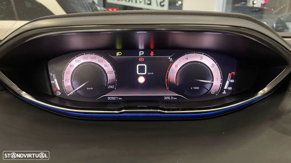 Peugeot 5008 1.5 BlueHDi GT Pack EAT8 - 36