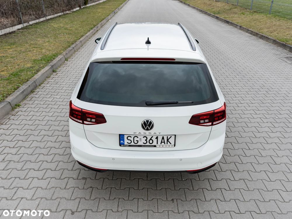 Volkswagen Passat Variant 1.5 TSI EVO Elegance - 11