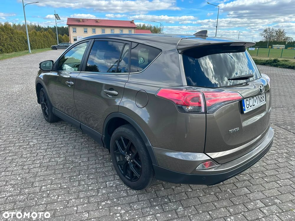 Toyota RAV4 2.0 D-4D Prestige 4x2 - 4