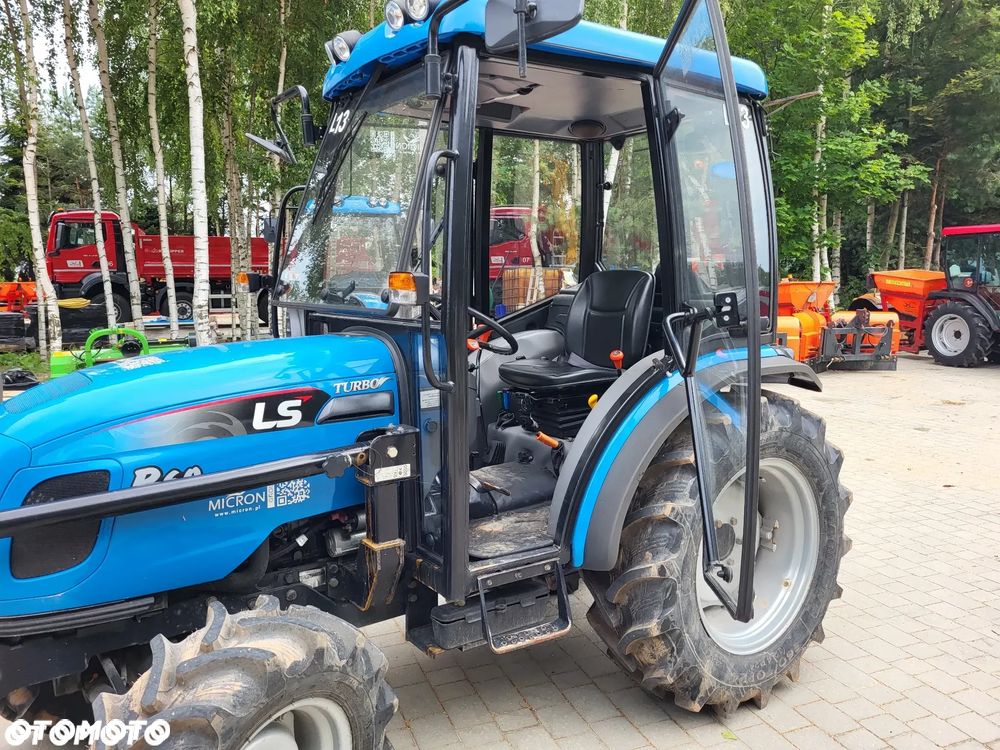 LS Traktor RS60 - 1