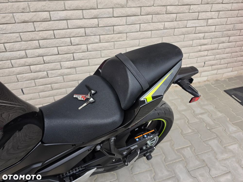 Kawasaki Z 650 - 23