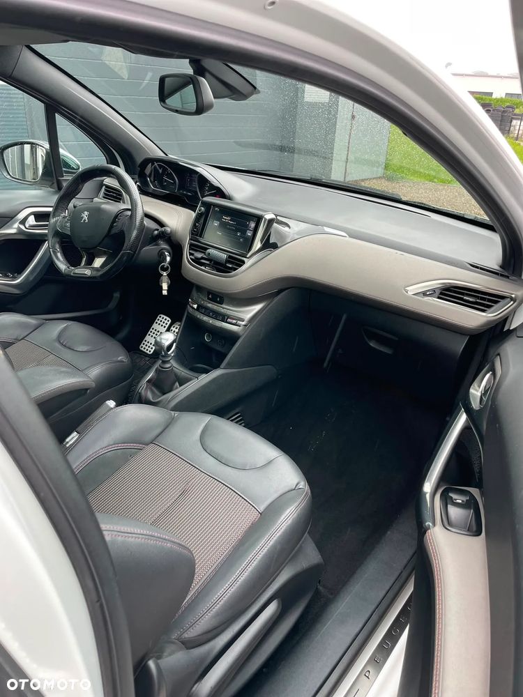 Peugeot 208 1.6 e-HDi Allure STT - 9
